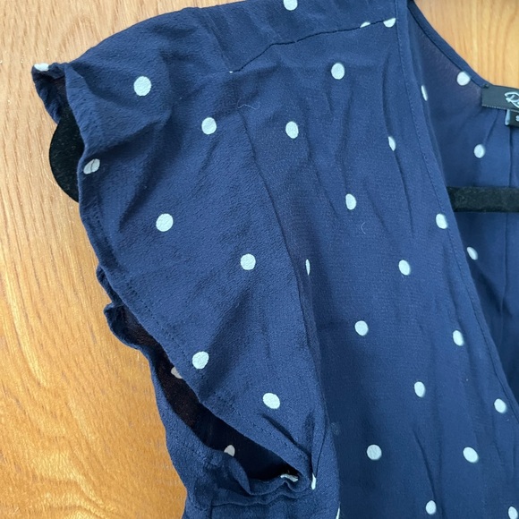 Rails Polk dot flutter sleeve button down S - Picture 2 of 7